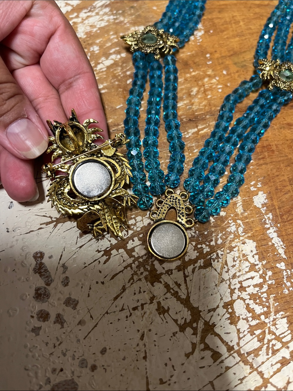 Multi-Strand Teal Crystal” Bearded Dragon”-Statement Necklace - Unbranded - Picture 8 of 10